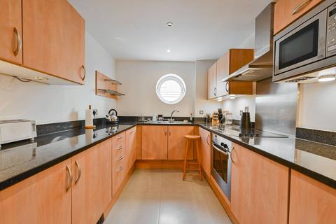3 bedroom flat for sale, Admiral Walk, Royal Oak, London, W9