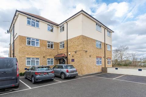 3 bedroom flat for sale, Summer Close, Colindale, LONDON, NW9