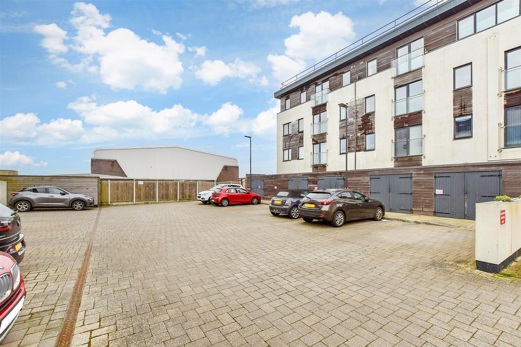 Driveway/Parking