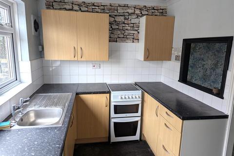 33 Lambrok Close, Trowbridge, BA14 9HH