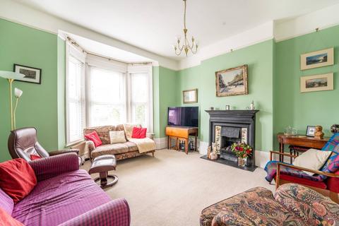7 Woodriffe Road, London, E11 1AH