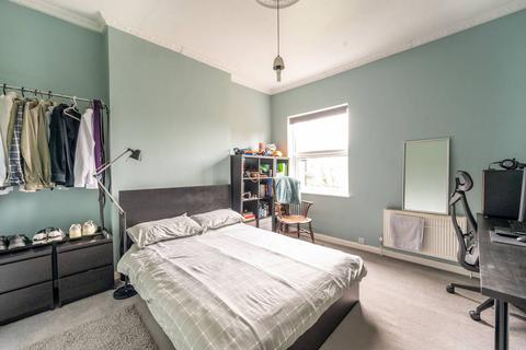 7 Woodriffe Road, London, E11 1AH