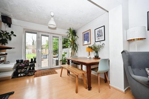 3 bedroom semi-detached house for sale, Queensway, Yeadon, Leeds