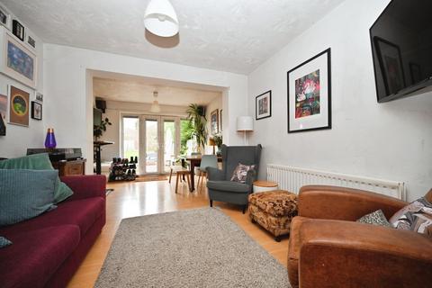 3 bedroom semi-detached house for sale, Queensway, Yeadon, Leeds