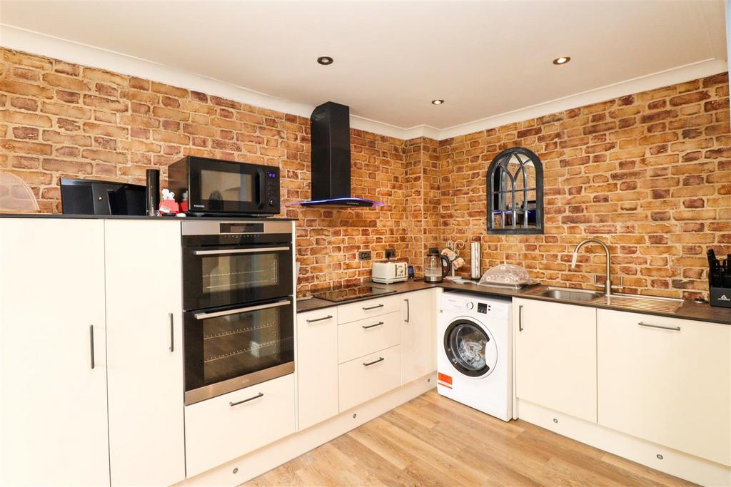 Open Plan Living Accommodation