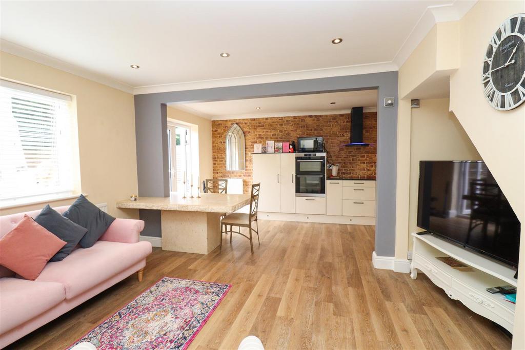 Open Plan Living Accommodation