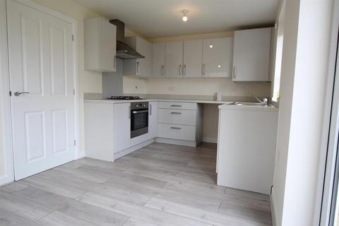 3 bedroom house to rent, Spruce Avenue, Beverley