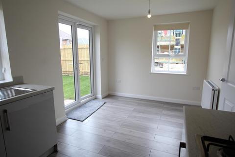 3 bedroom house to rent, Spruce Avenue, Beverley