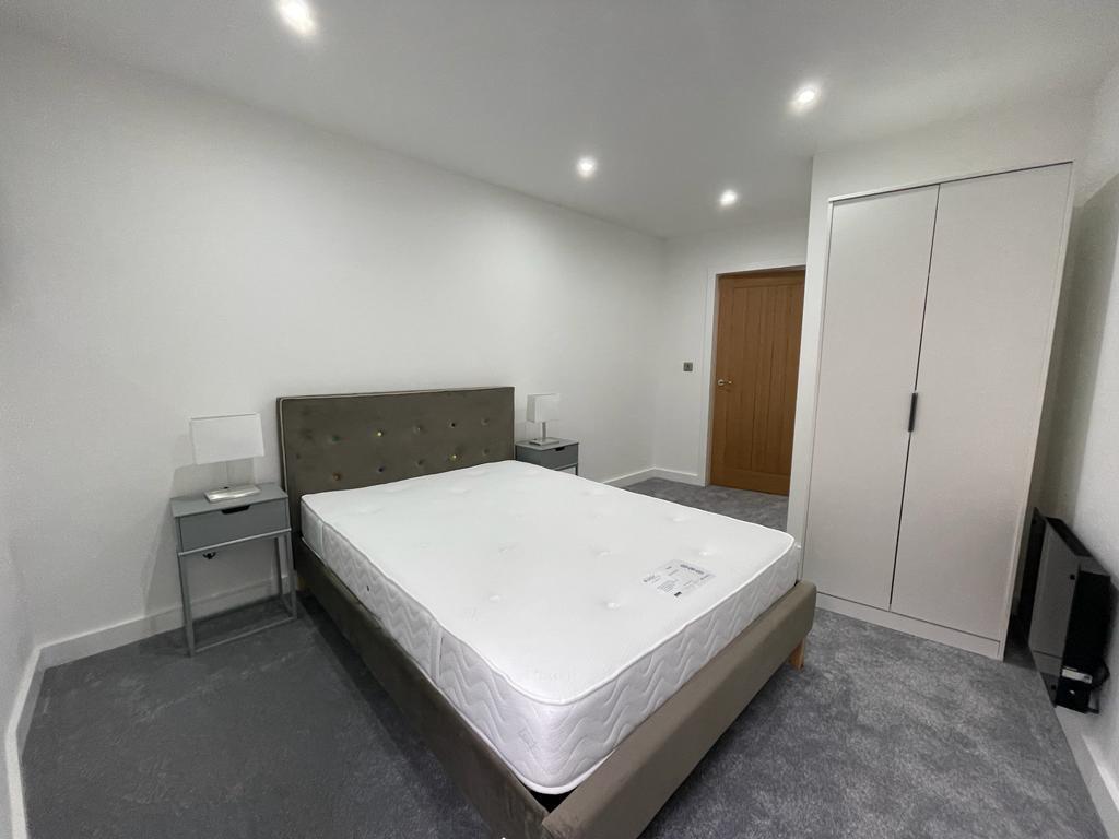 Bed 2 pic 2.jpg