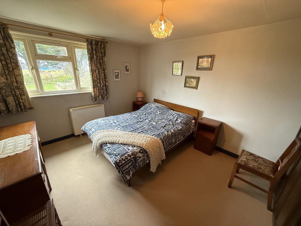 Rear bedroom 1