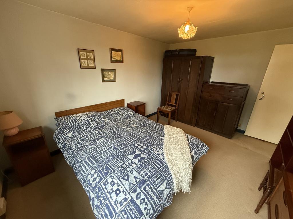 Rear bedroom 1