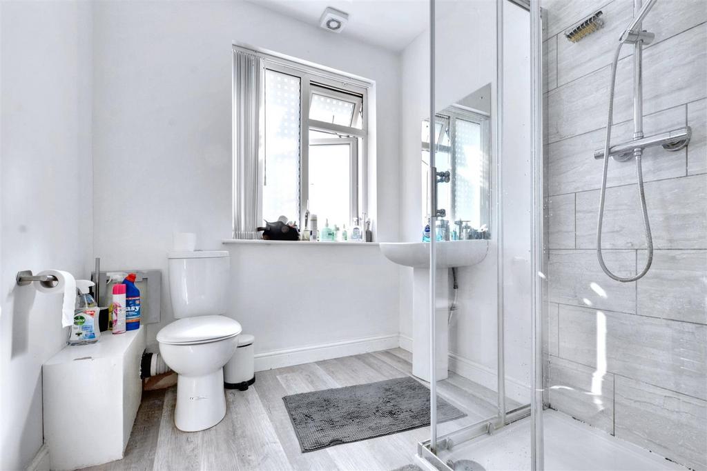 Shower Room.jpeg