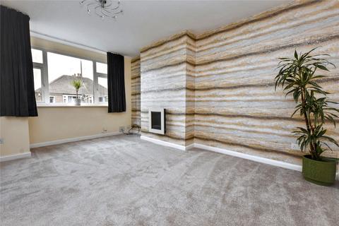 3 bedroom semi-detached house for sale, Hillfoot Crescent, Pudsey, West Yorkshire