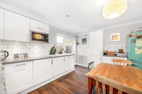 40a Ethnard Road, London, SE15 1RU