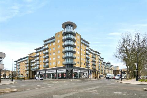 2 bedroom flat for sale, High Street, Feltham TW13