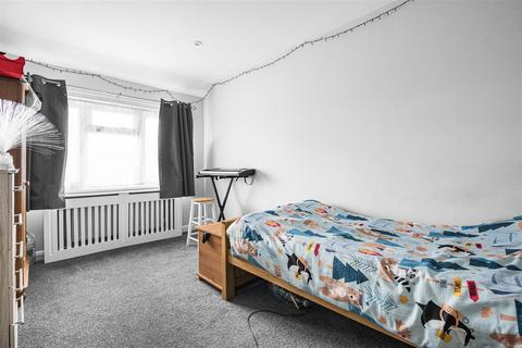 3 bedroom semi-detached house for sale, Tintern Crescent, Reading