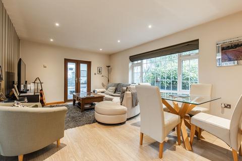 undefined, Modern Single-Level Living in Heacham