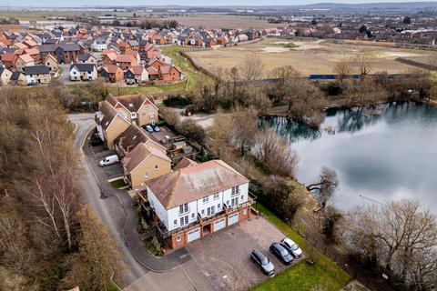 31 Lakeside Avenue, Faversham, ME13 7FE
