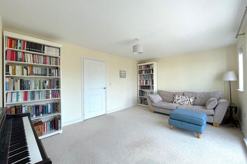 31 Lakeside Avenue, Faversham, ME13 7FE