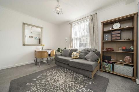 4 Pump Alley, Brentford, TW8 0AE