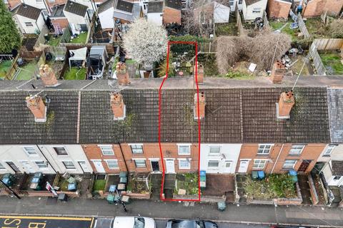 2 bedroom terraced house for sale, Swan Lane