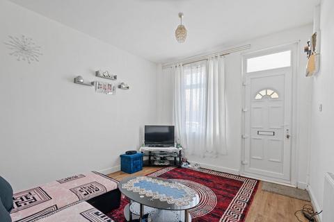 2 bedroom terraced house for sale, Swan Lane