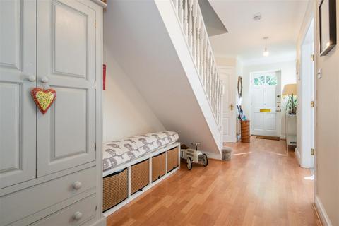 7 The Paddock, Timperley, Altrincham, WA15 7NR