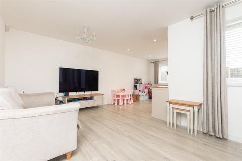 3 bedroom semi-detached house for sale, Byrne Road, Holborough Lakes, Snodland, Kent