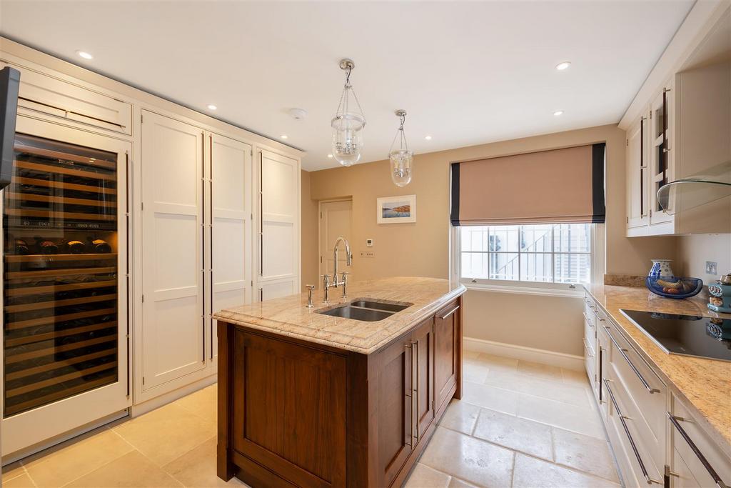 2 Ovington Street Hi-15.jpg