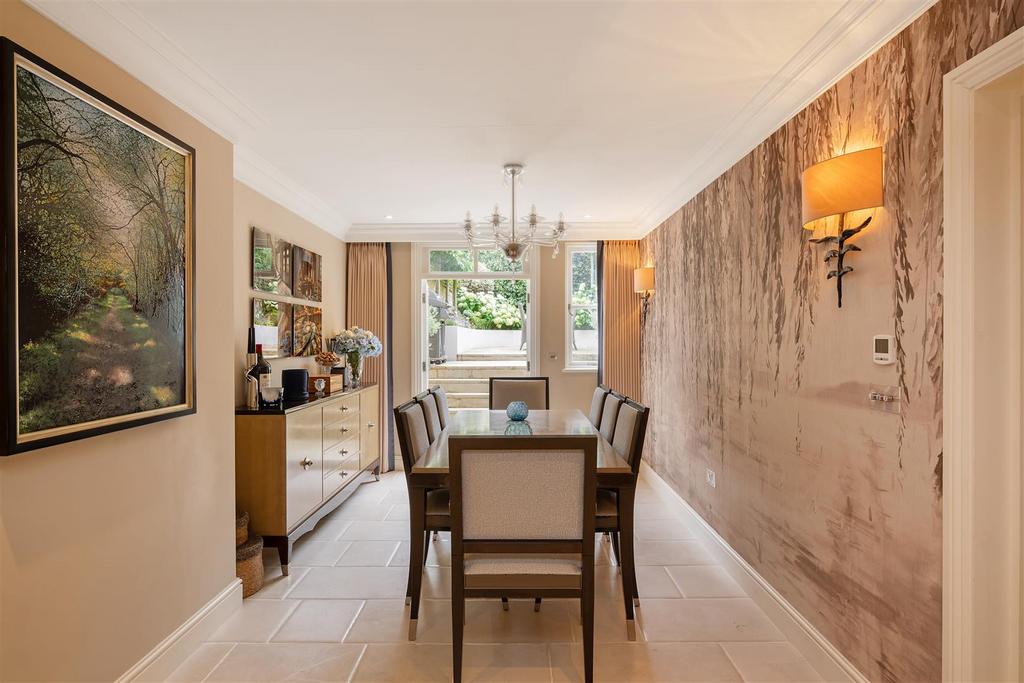 2 Ovington Street Hi-19.jpg