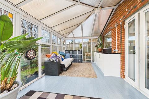 9 Norman Close, Epsom, KT18 5RU