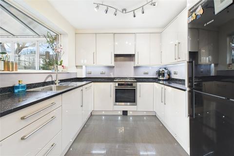 9 Norman Close, Epsom, KT18 5RU