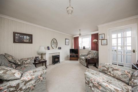 2 bedroom detached bungalow for sale, The Brucks, Maidstone ME18