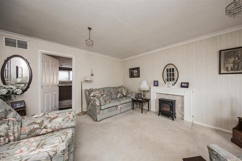 2 bedroom detached bungalow for sale, The Brucks, Maidstone ME18