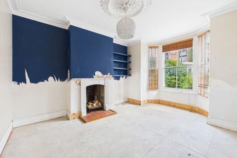 8 Cranmer Grove, Nottingham, NG3 4HE