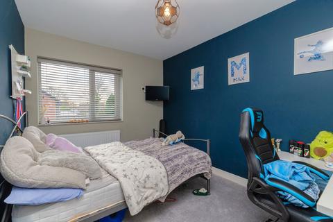 11 Aldfield Avenue, Lea, Preston, PR2 1XQ