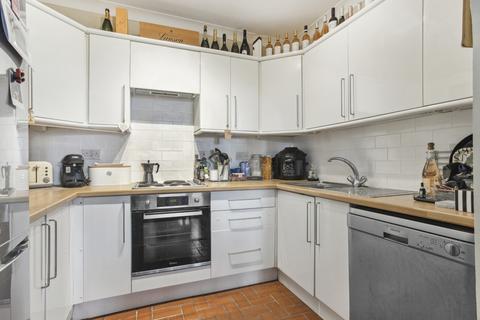 2 bedroom apartment for sale, Petherton Road, London, N5