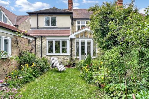 4 bedroom semi-detached house for sale, Harvey Goodwin Avenue, Cambridge CB4