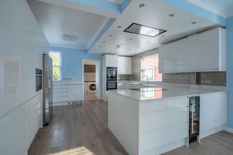 4 bedroom detached house for sale, Douglas Avenue, Exmouth, EX8 2HG