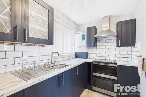 2 bedroom apartment for sale, The Doultons, Octavia Way, Staines-upon-Thames, Surrey, TW18