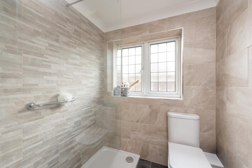 Annexe Shower Room