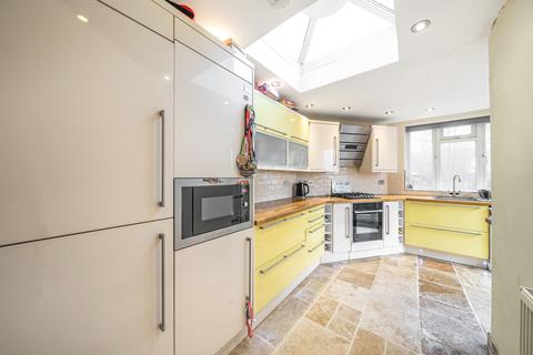 4 bedroom semi-detached house for sale, Bourneside Road, Addlestone, Surrey, KT15
