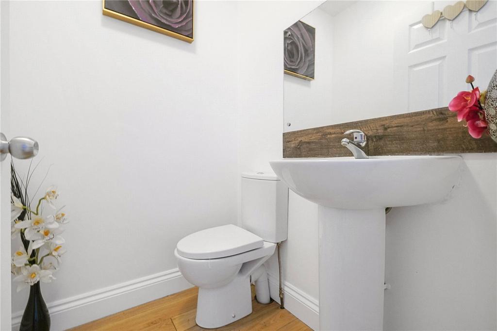 Ground Floor Wc