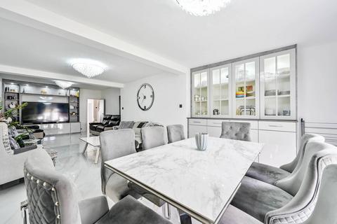 undefined, Pool Road, West Molesey, KT8