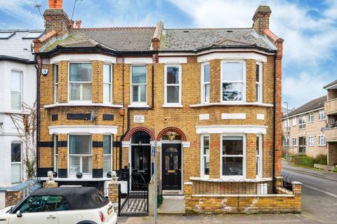 3 bedroom end of terrace house for sale, Warwick Grove, Surbiton, KT5