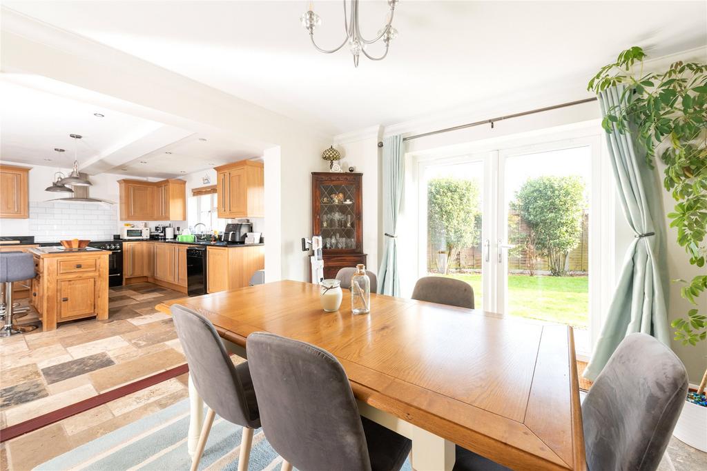 Dining/Kitchen