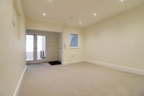 1 bedroom flat to rent, Walsall Road, Bridgetown, Cannock