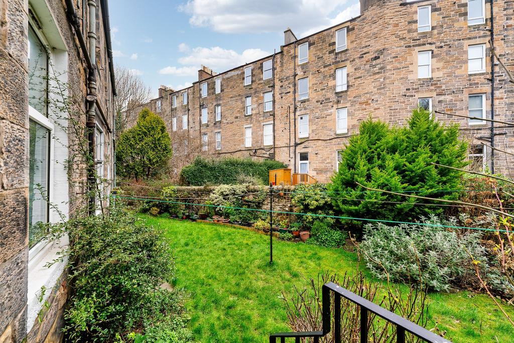 Back Rear Communal Gardens