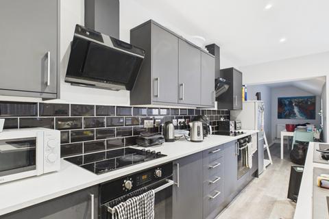 1 bedroom in a house share to rent, Room 2, Park Grove, Hull, HU5