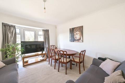 4 bedroom house to rent, Sherrards Way, Barnet, EN5
